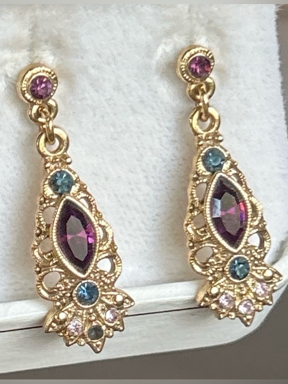 ✨ Gold Tone Purple & Blue Rhinestone Filigree Drop Earrings